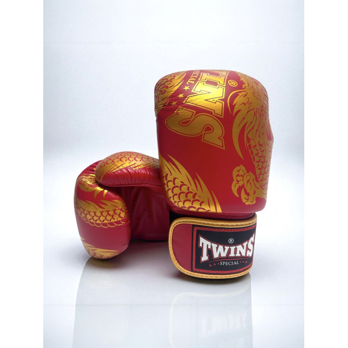 Боксерские перчатки TWINS Special FBGVL3-49 red 10 oz