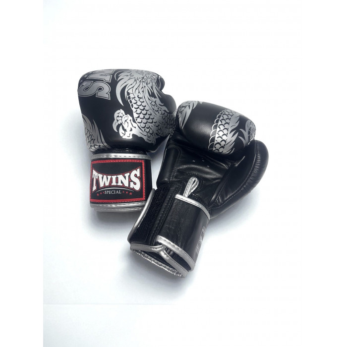 Боксерские перчатки TWINS Special FBGVL3-49 black-silver 10 oz