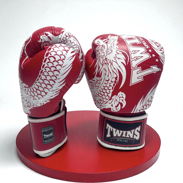 Боксерские перчатки TWINS Special FBGVL3-49 red white 12 oz