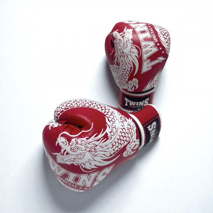 Боксерские перчатки TWINS Special FBGVL3-49 red white 12 oz