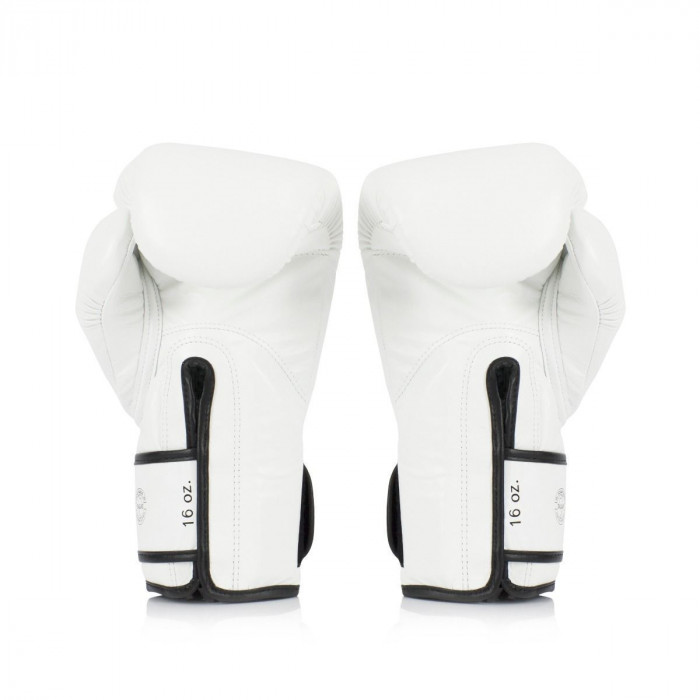 Боксерские перчатки турнира Glory Fairtex BGVG1 white 14 oz