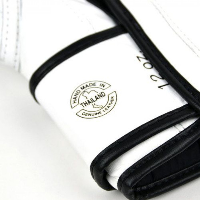 Боксерские перчатки турнира Glory Fairtex BGVG1 white 14 oz