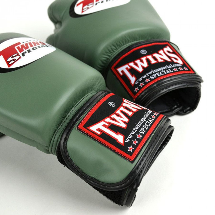 Боксерские перчатки Twins Special BGVL3 Olive 10 oz