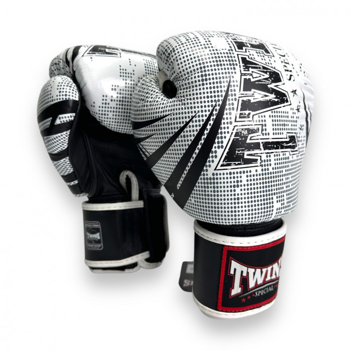 Боксерские перчатки FBGVL3-TW5 white black 16 oz