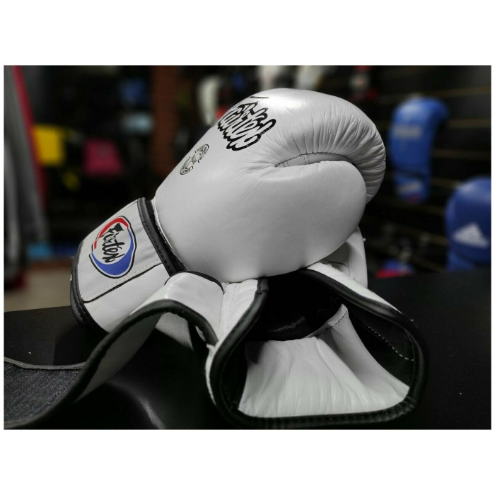 Боксерские перчатки Fairtex BGV27 white 16 oz