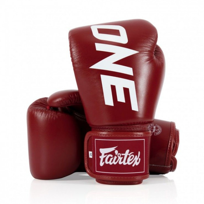Боксерские перчатки Fairtex One ChampionShip red 14 oz