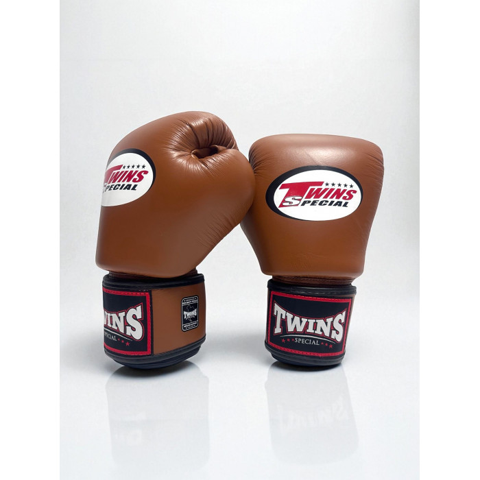 Боксерские перчатки Twins Special BGVL3 brown 14 oz