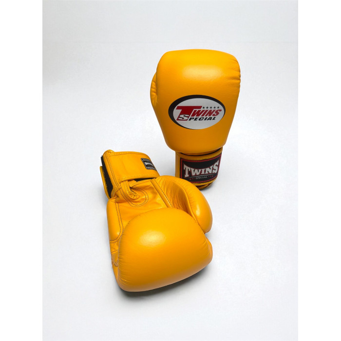 Боксерские перчатки Twins Special BGVL3 yellow 16 oz